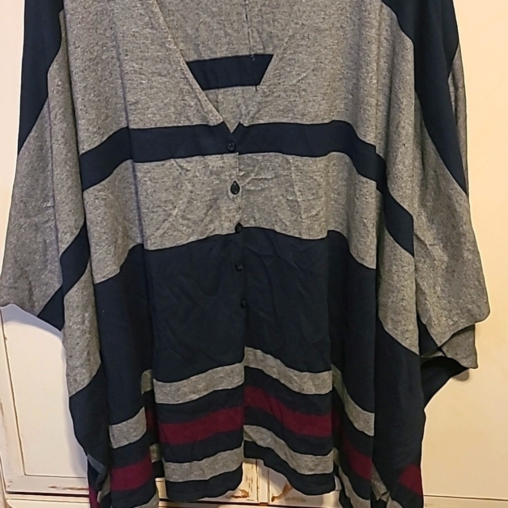 Sweater - Picture 3 of 3